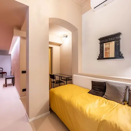 Sofia Luxury & Centre Apartment Genoa