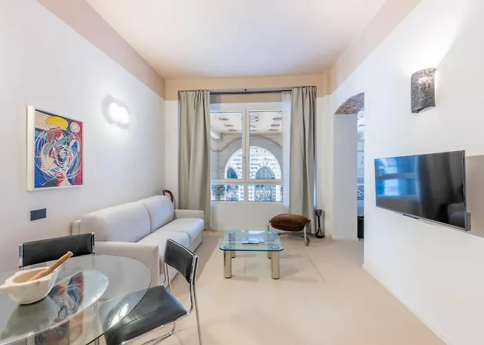 Sofia Luxury & Centre *